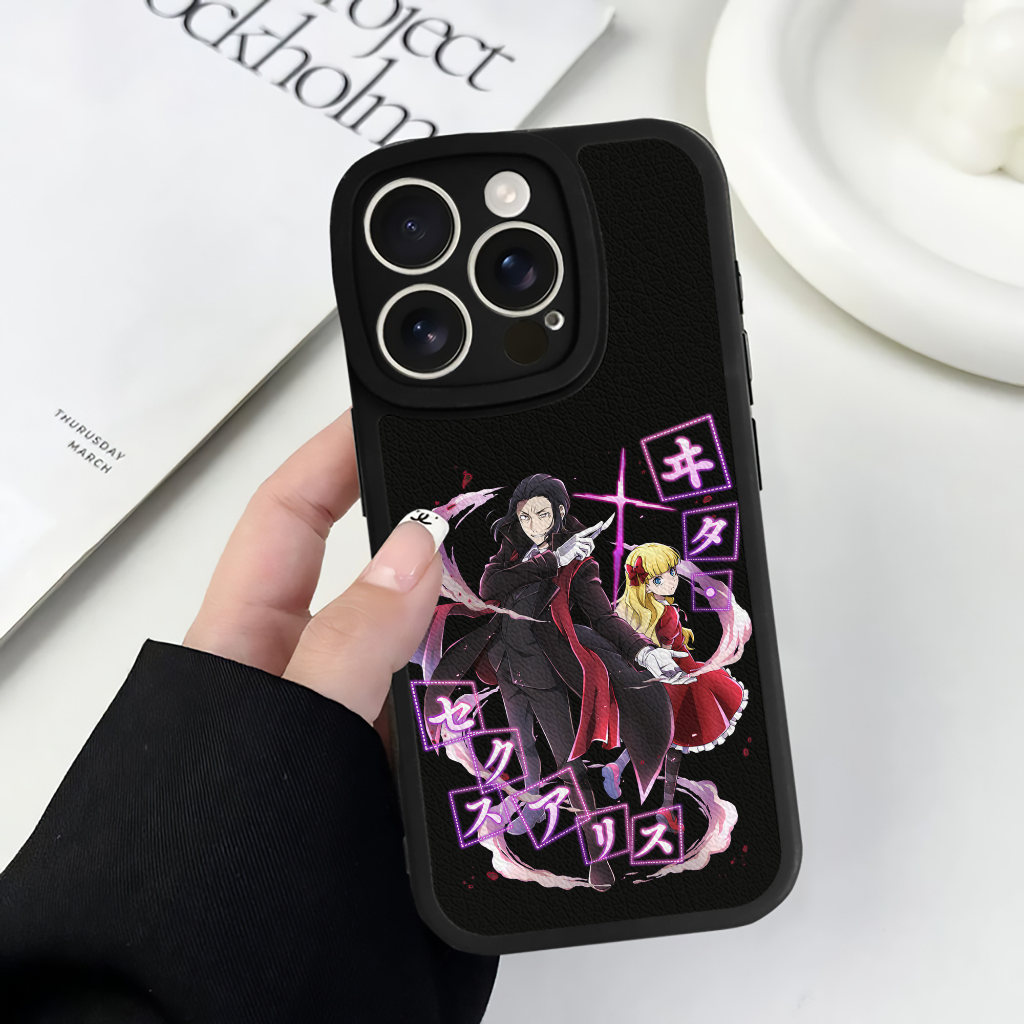 （画像用） 文豪ストレイドッグス Bungo Stray Dogs 【iPhone 16シリーズ対応】シリコンスマホケース（レザー調） 材質：シリコン
